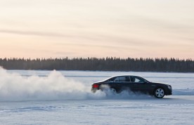 Bentayga-makes-Power-on-Ice-Debut-5