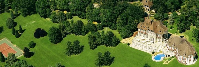 chateau la tour pano