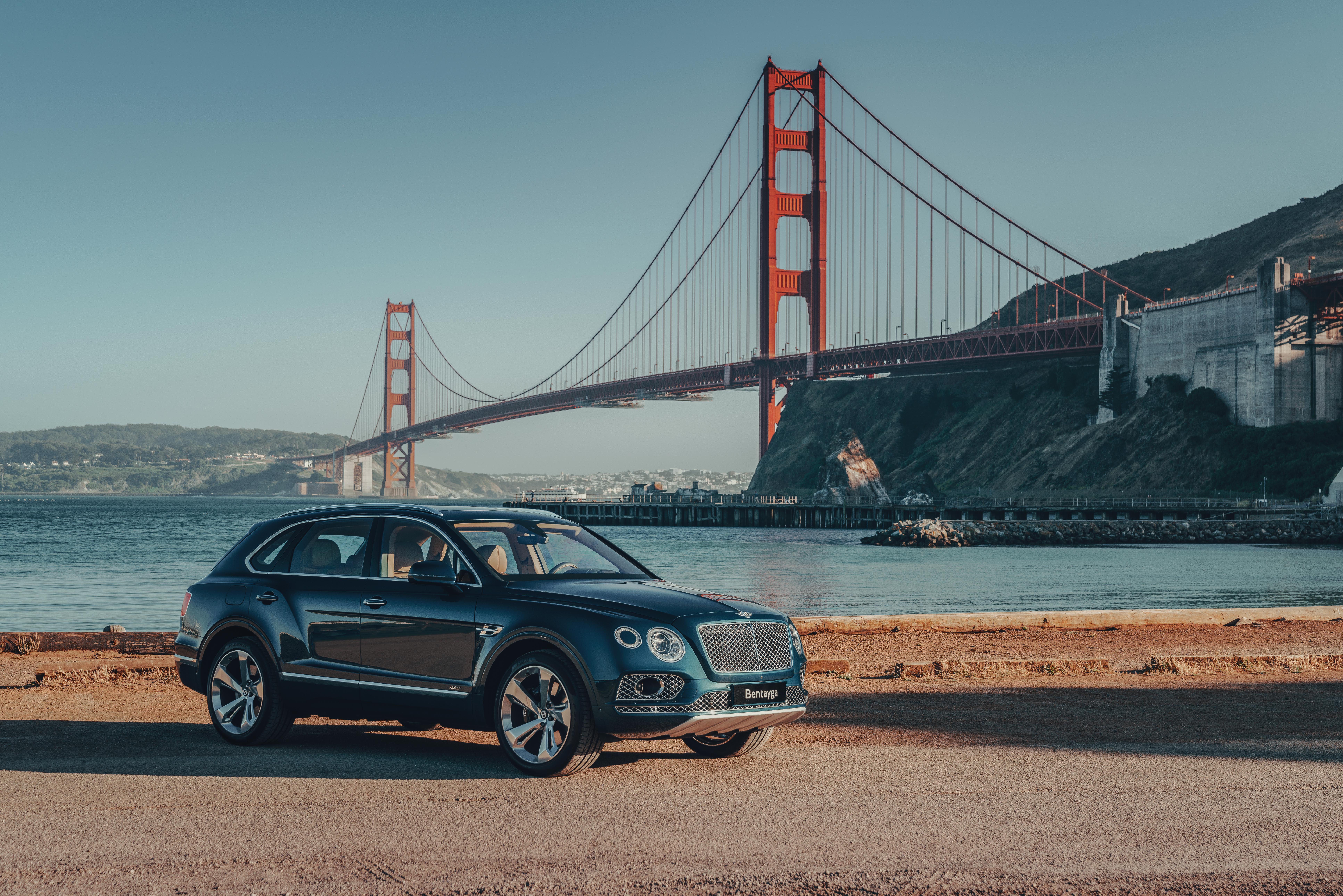 Bentley Bentayga Hybrid