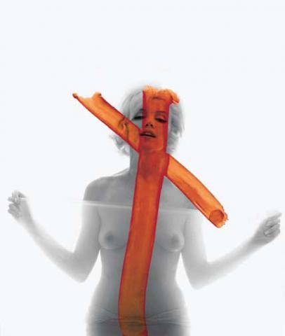 Crucifixion II, 1962 Archival pigment Print © Bert Stern - Courtesy Galerie Dina Vierny